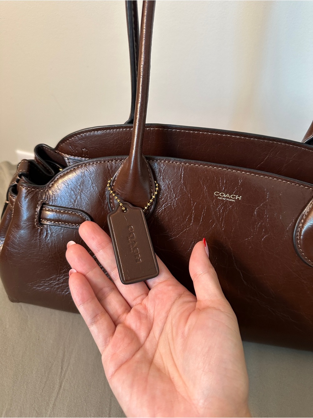 Coach Empire Carryall 34 - Picture 3 of 13